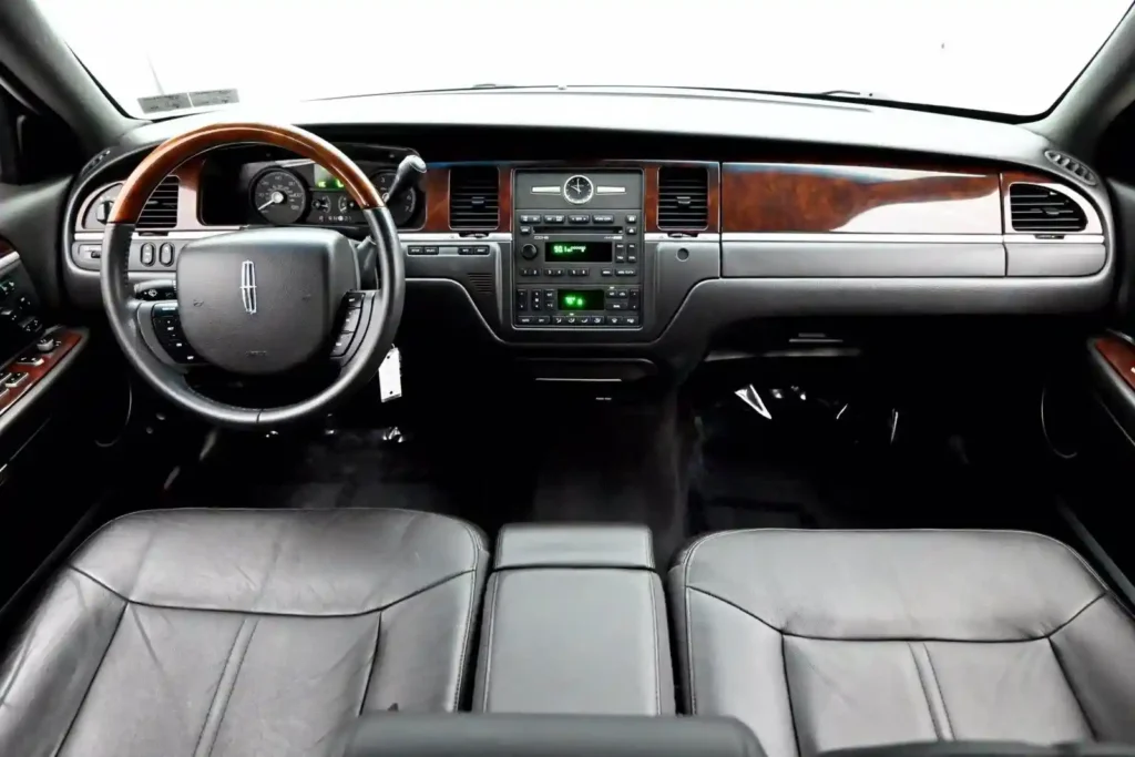 lincoln town car interior