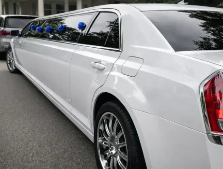 Luxury-white-limousine